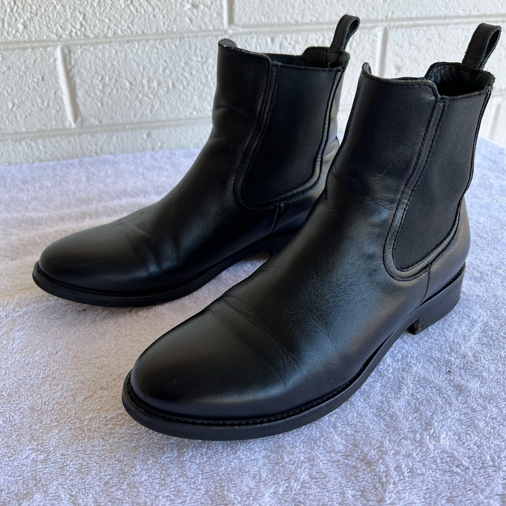 Thursday Boot Company Duchess Chelsea Boots - Black